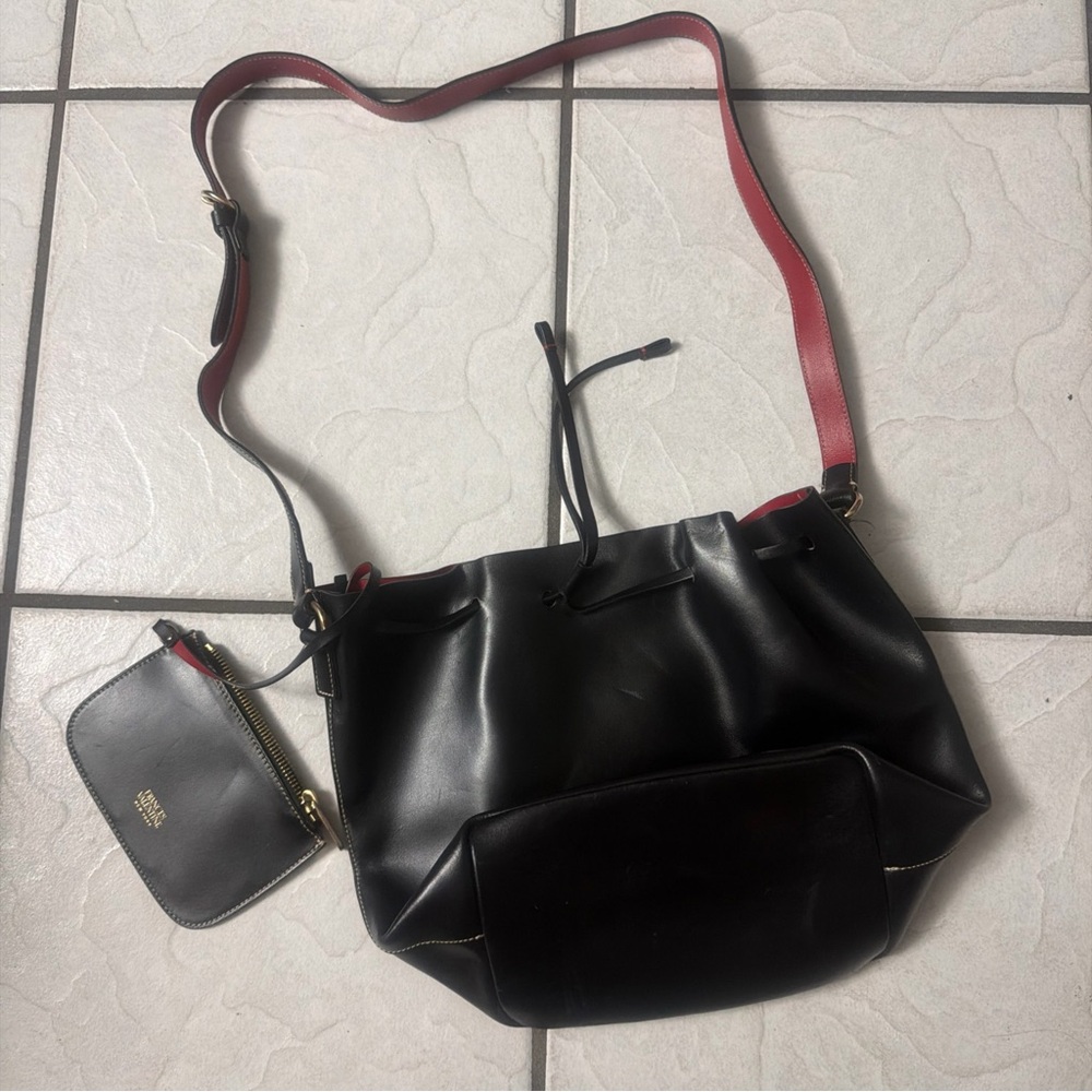 Frances Valentine Womens Black Classic Adjustable Strap Travel Shoulder Bag